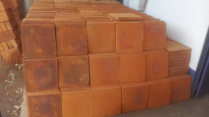 Ladrillo Cuadrado Rustico de Barro